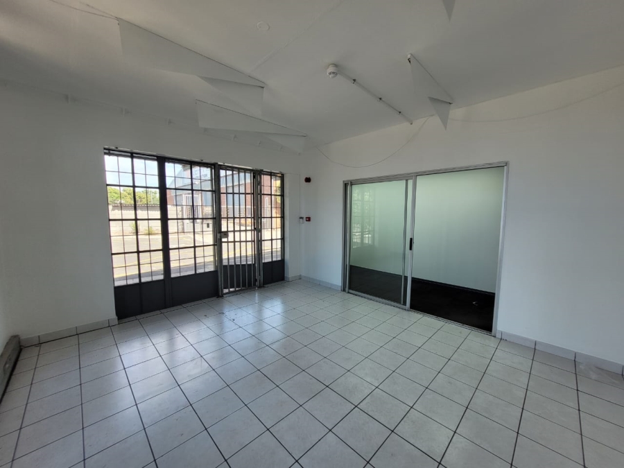 To Let Commercial Property for Rent in Paarden Eiland Western Cape